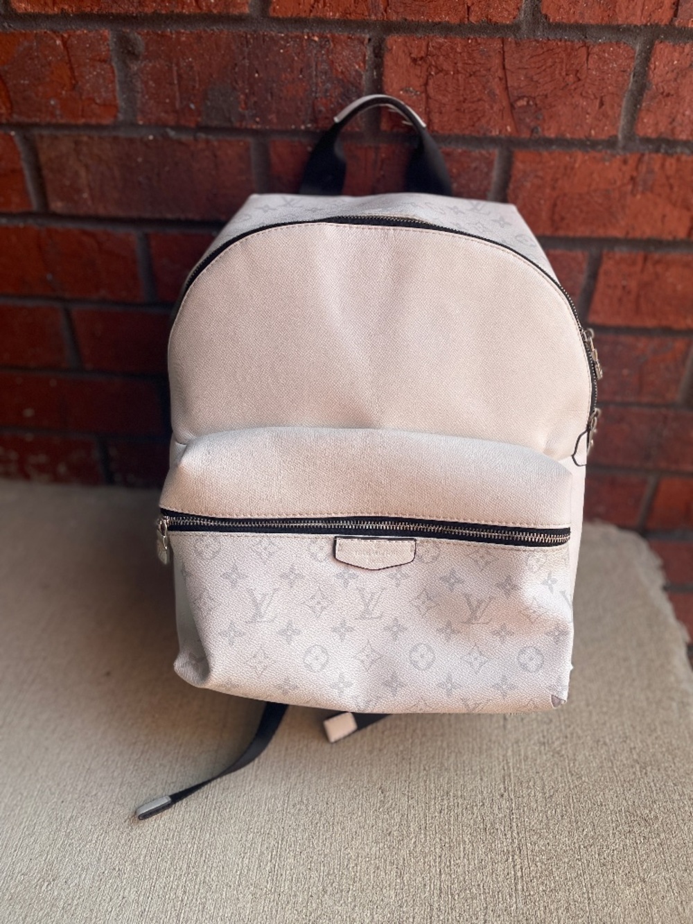 Discovery Louis Vuitton backpack